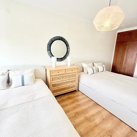 Casa De Sousa-refugio De Surf Entre Peniche E Ericeira