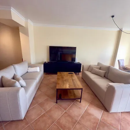 Casa De Sousa-refugio De Surf Entre Peniche E Ericeira * 阿多斯科姆哈多斯