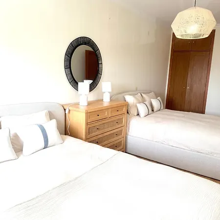 Casa De Sousa-refugio De Surf Entre Peniche E Ericeira 阿多斯科姆哈多斯